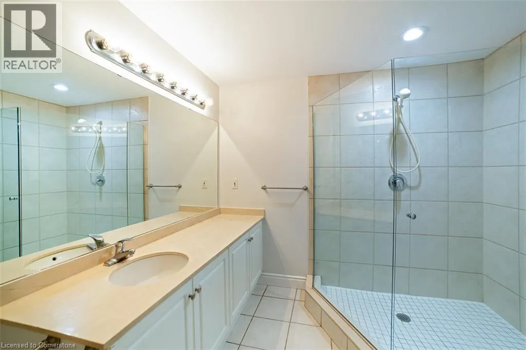 5188 LAKESHORE Road Unit# 104, #104