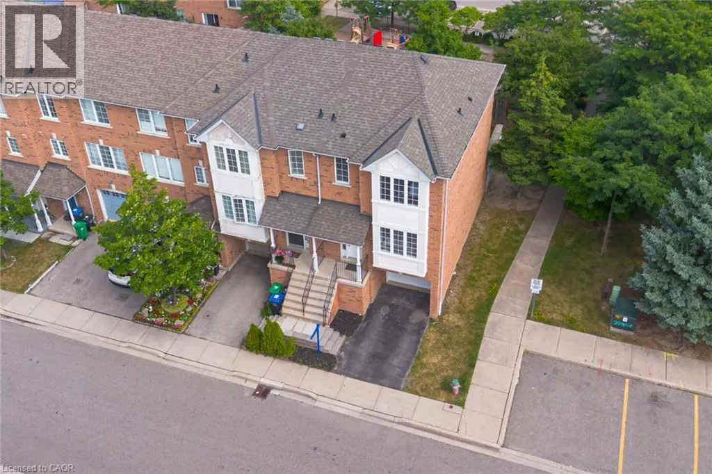 80 ACORN Place Unit# 49, #49