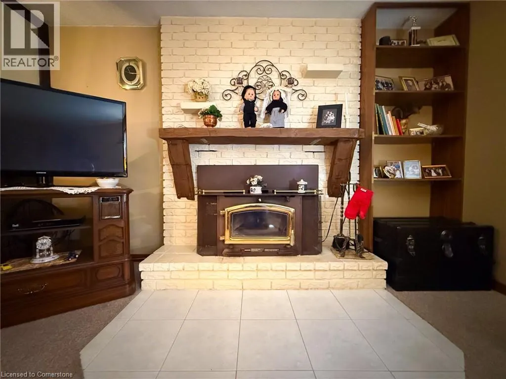 115 LYNNDALE Road