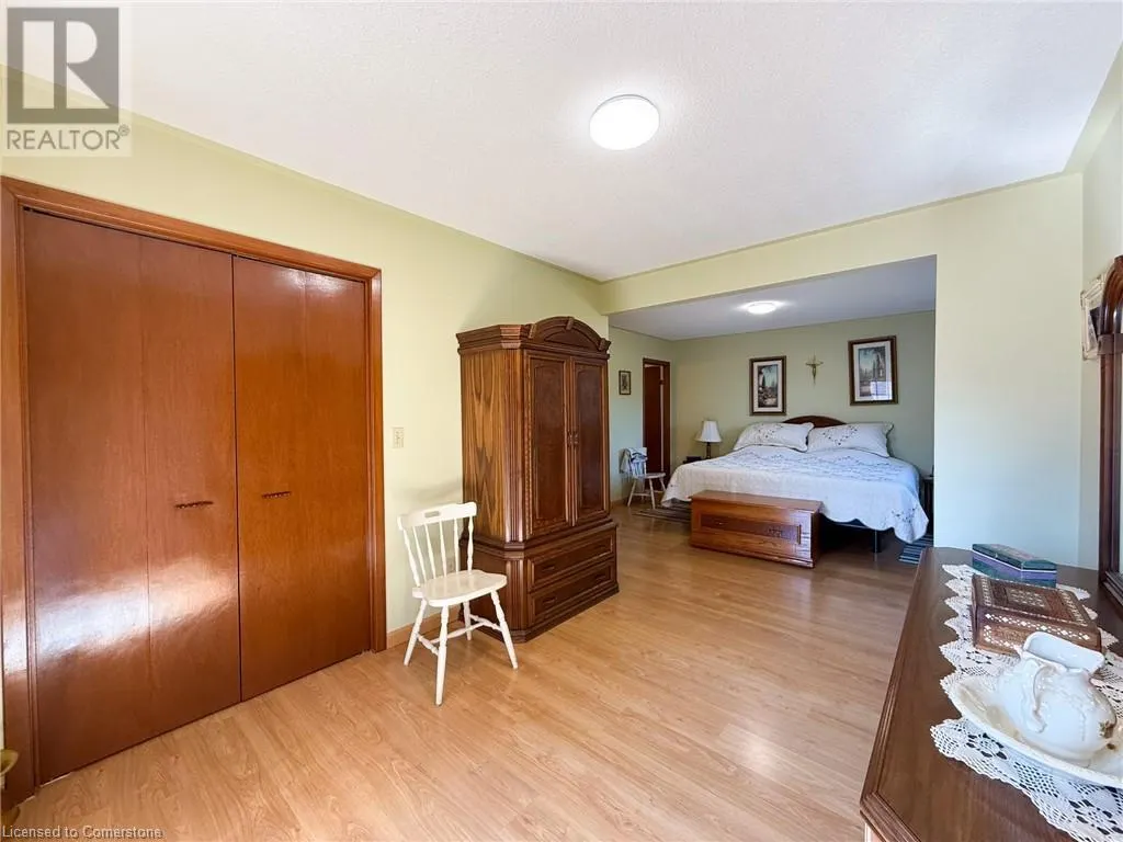 115 LYNNDALE Road