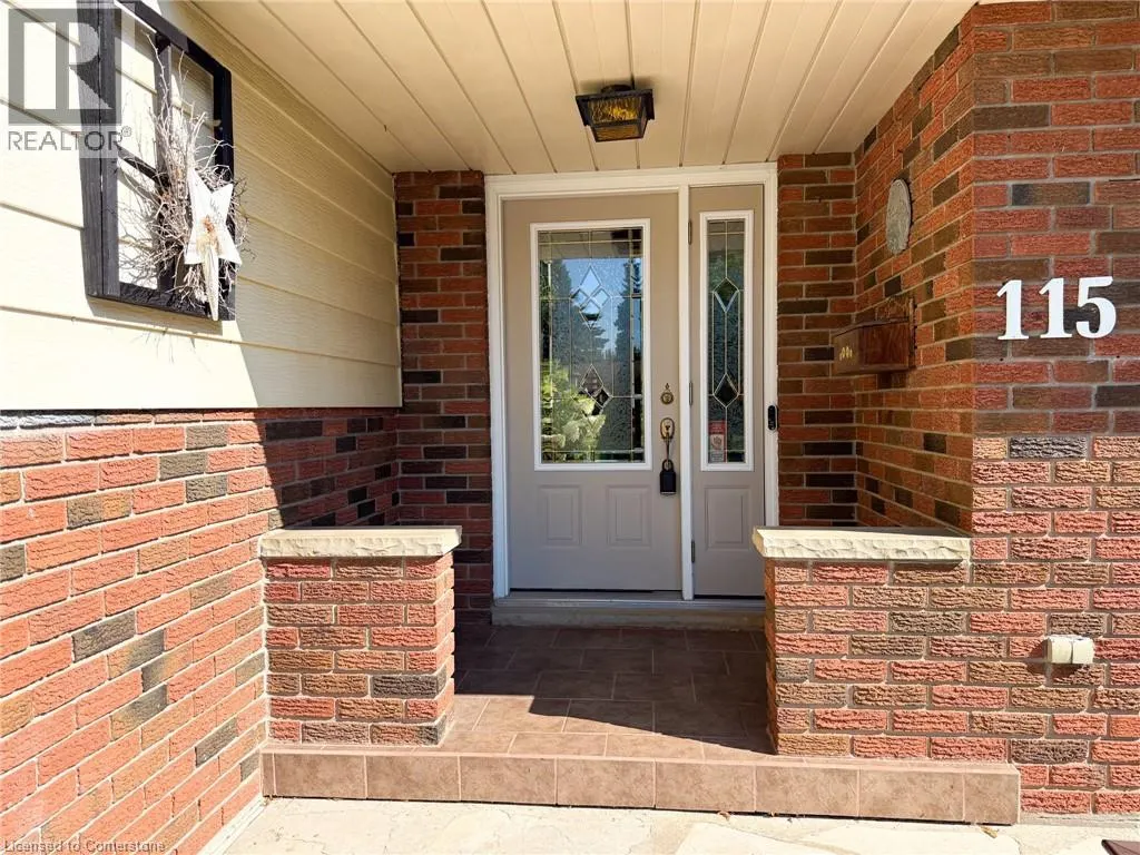 115 LYNNDALE Road