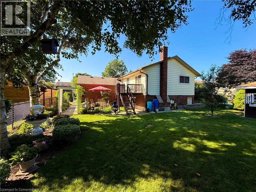 115 LYNNDALE Road