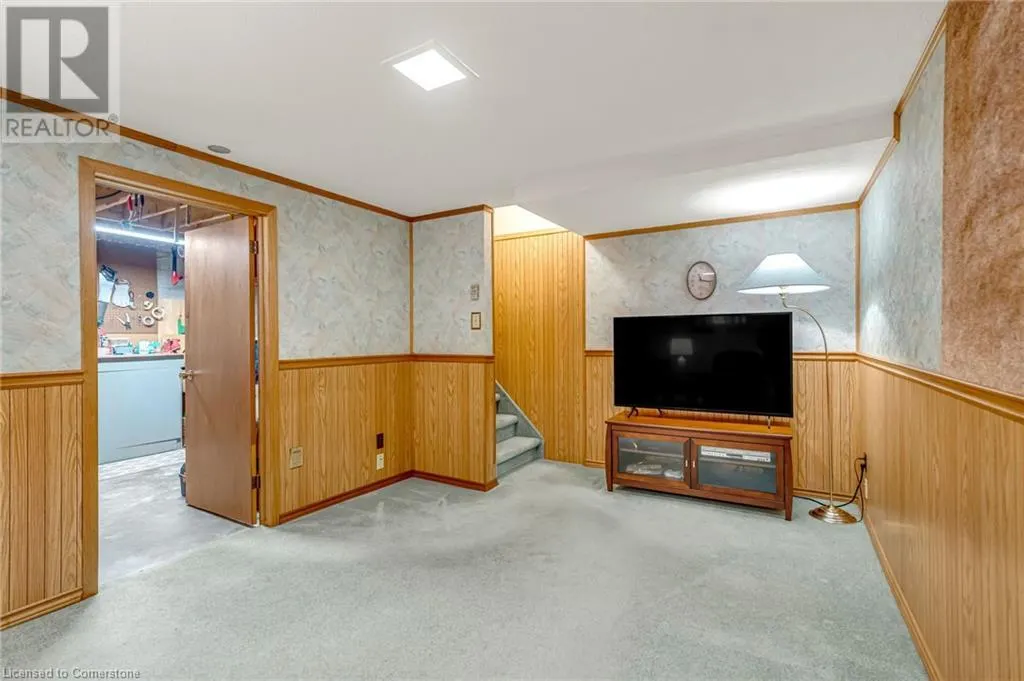30 OAKHILL Drive Unit# A, #A