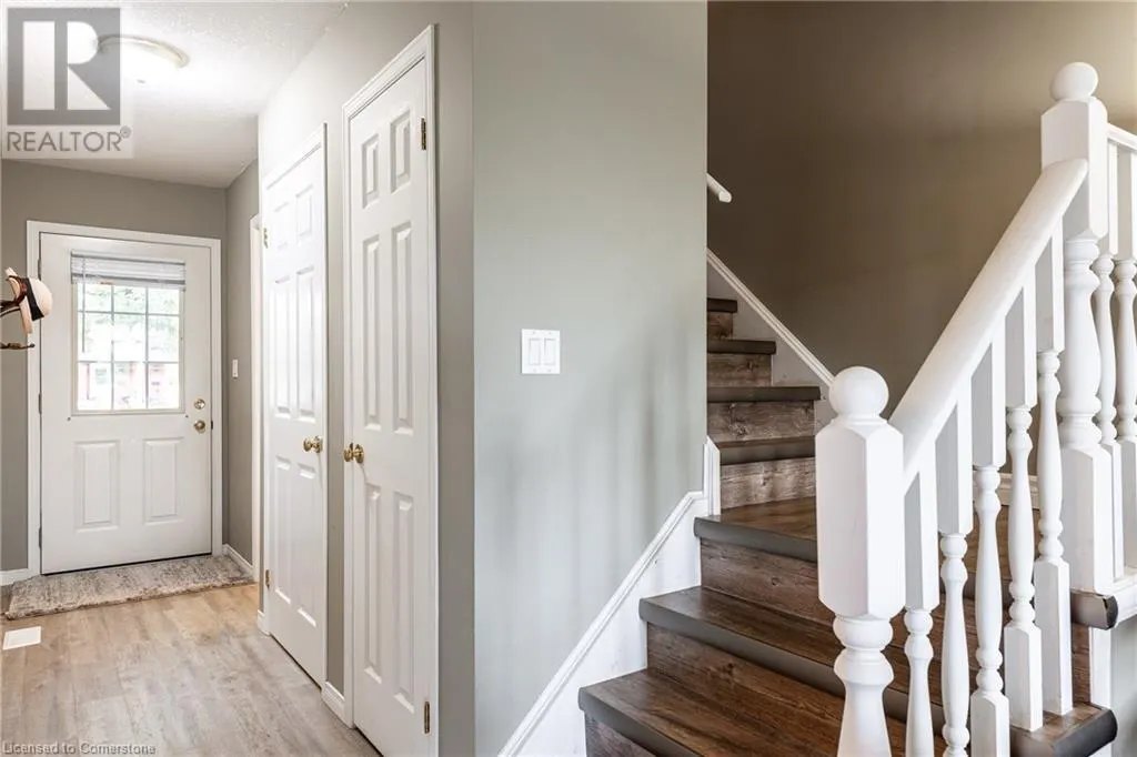 110 ATHLONE Crescent