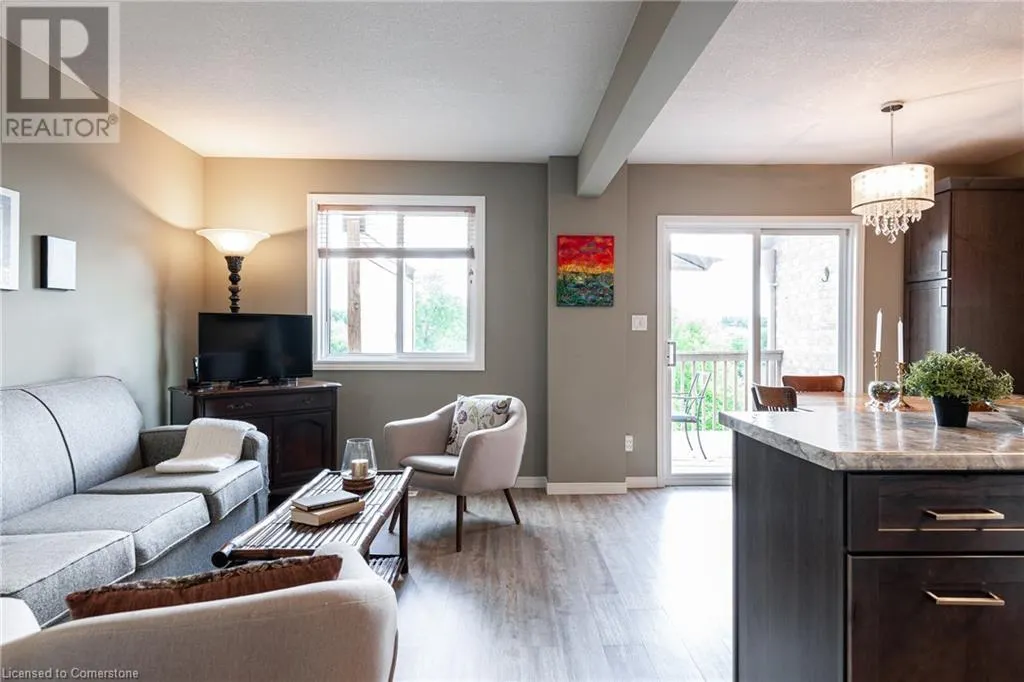 110 ATHLONE Crescent