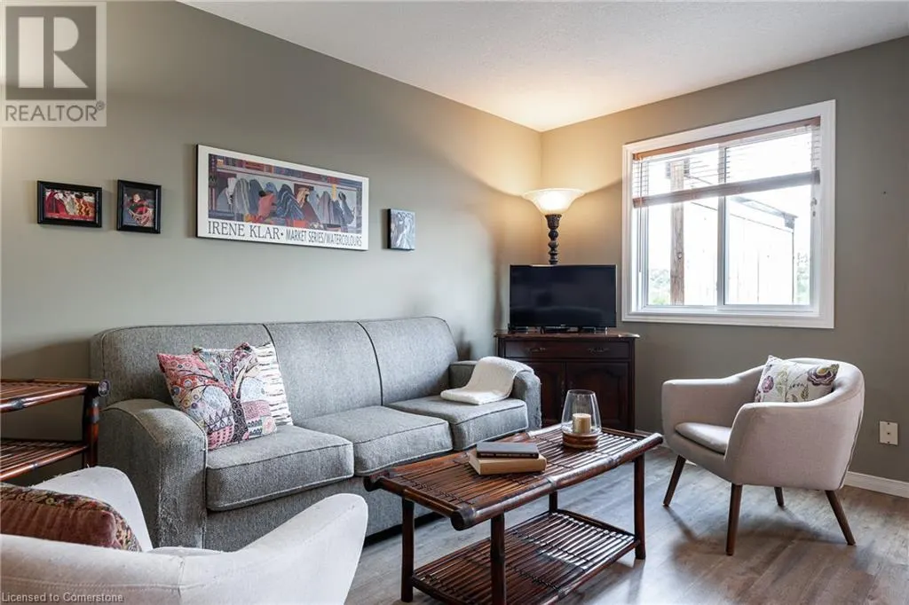110 ATHLONE Crescent