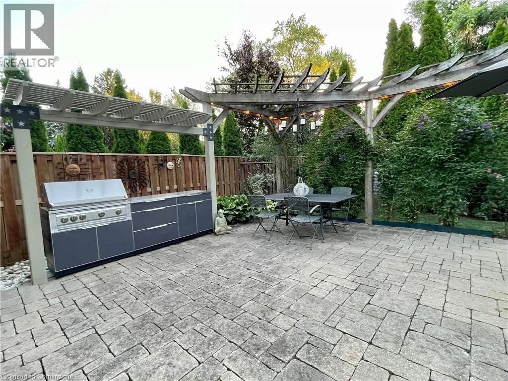 283 JENNINGS Crescent