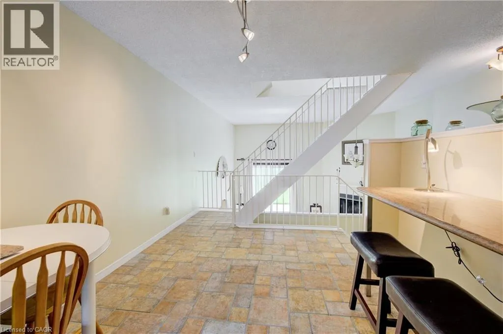 589 BEECHWOOD Drive Unit# 26, #26