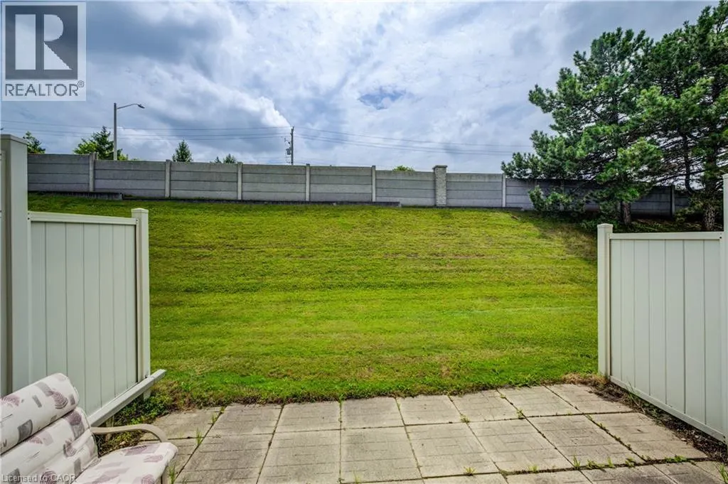 589 BEECHWOOD Drive Unit# 26, #26