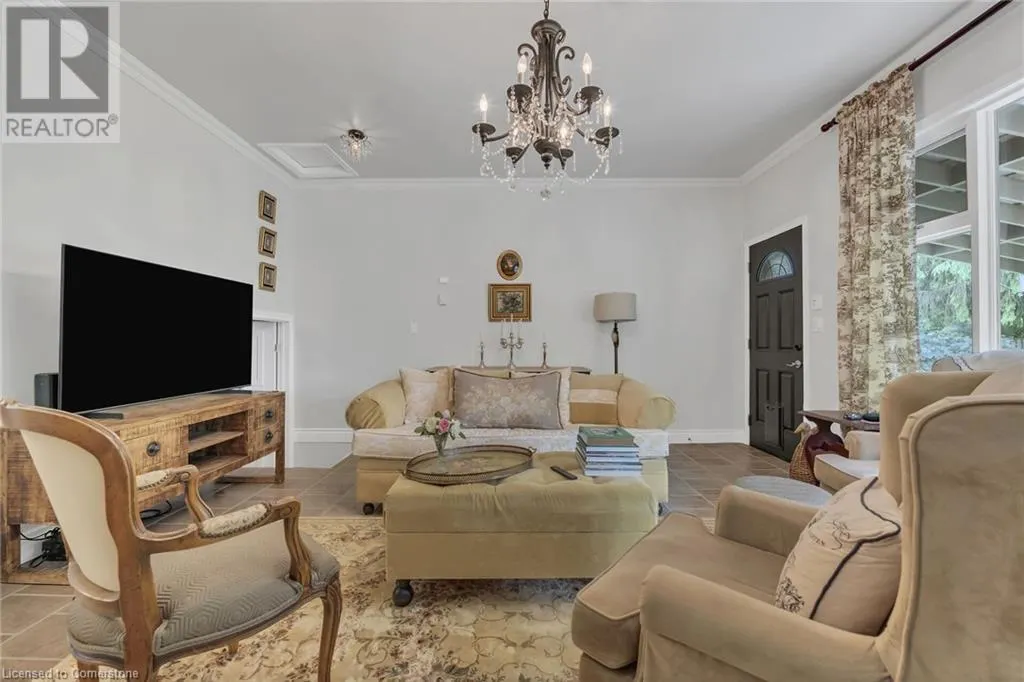 148 LAKESHORE Road