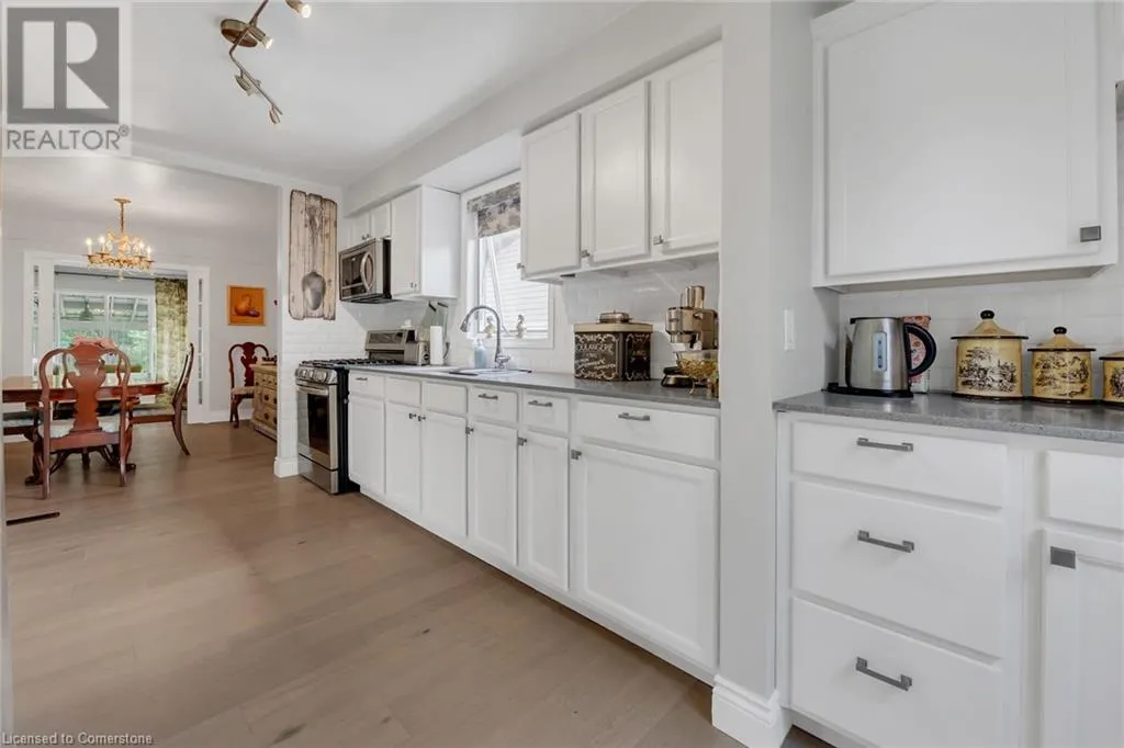 148 LAKESHORE Road