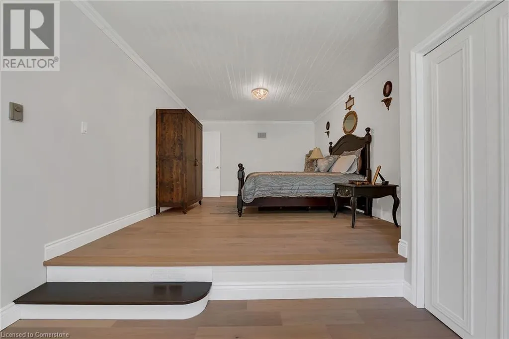 148 LAKESHORE Road