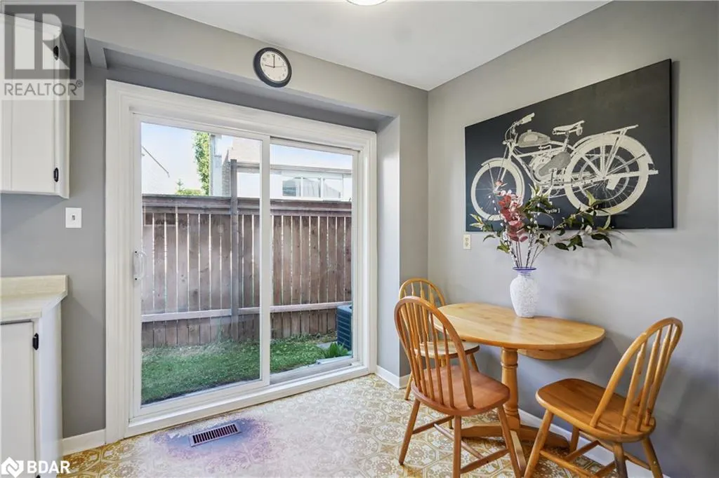 1182 CANBOROUGH Crescent
