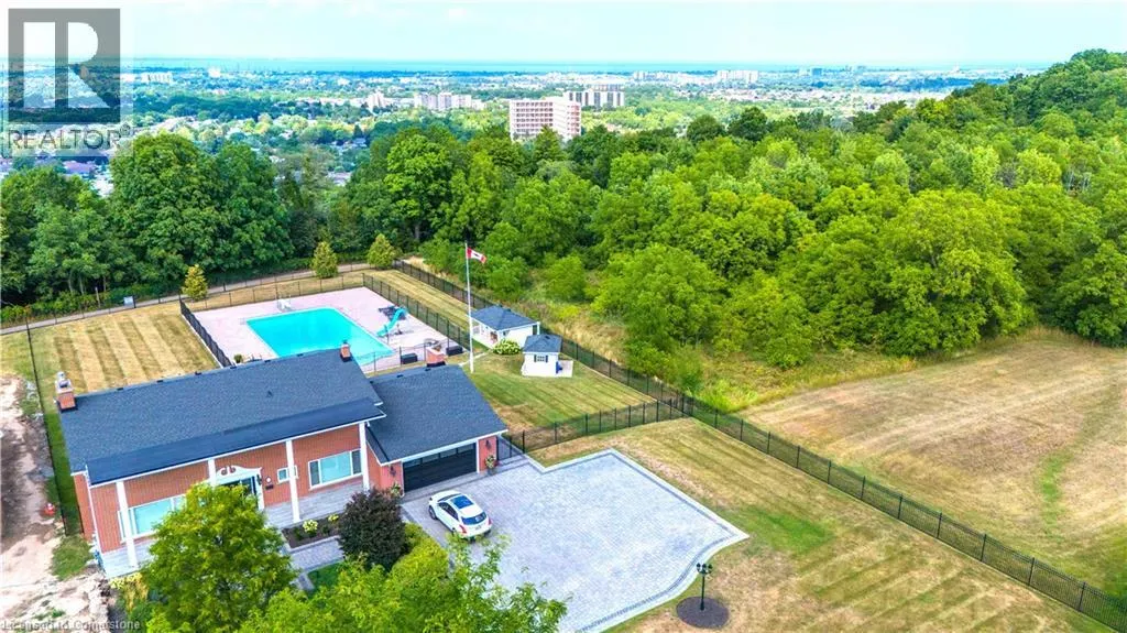 10 AZALEA Court