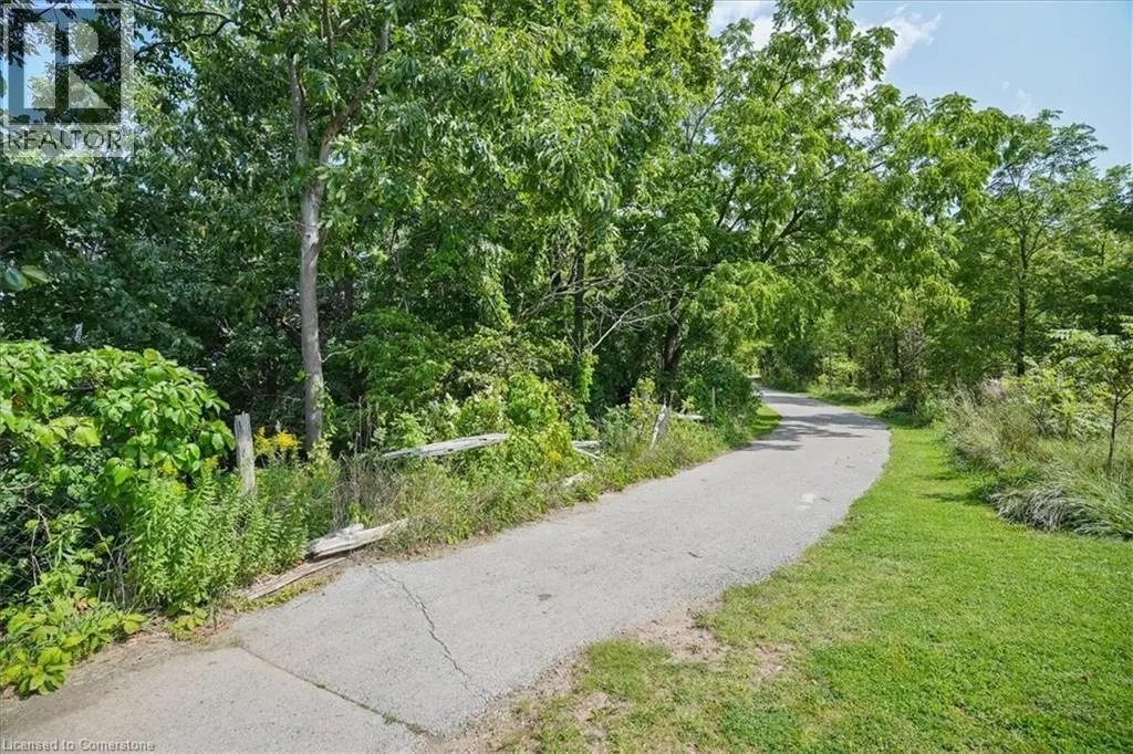 10 AZALEA Court