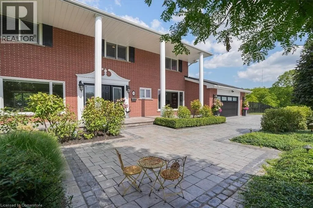 10 AZALEA Court