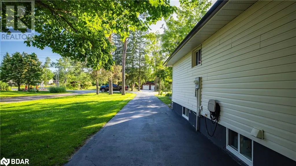 47 LAKESHORE Road W
