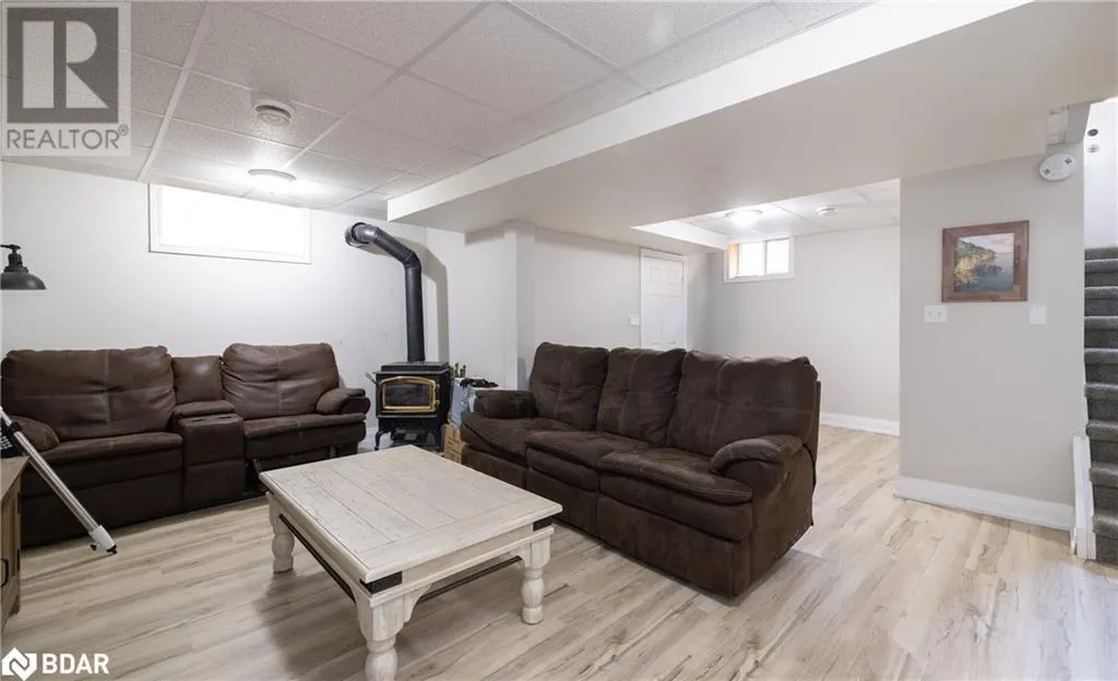 47 LAKESHORE Road W