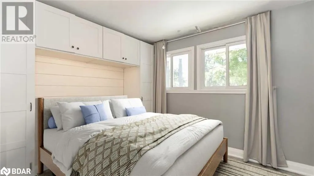 47 LAKESHORE Road W