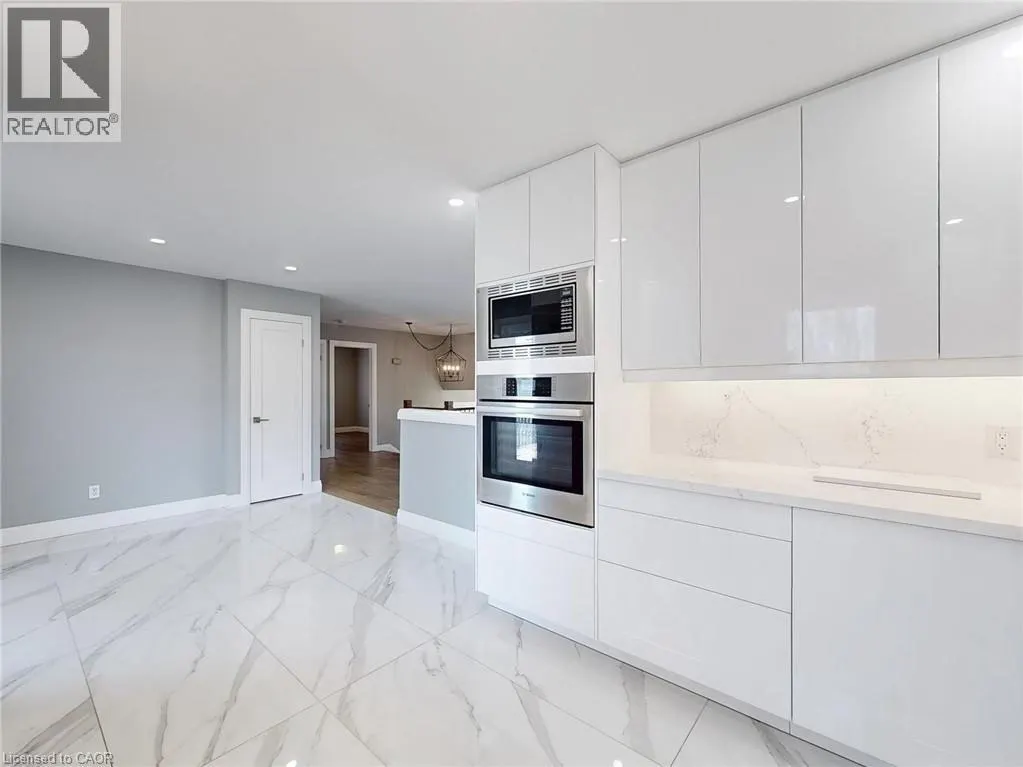 35 INNISBROOK Drive