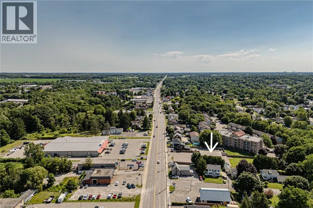 316 QUEENSWAY W