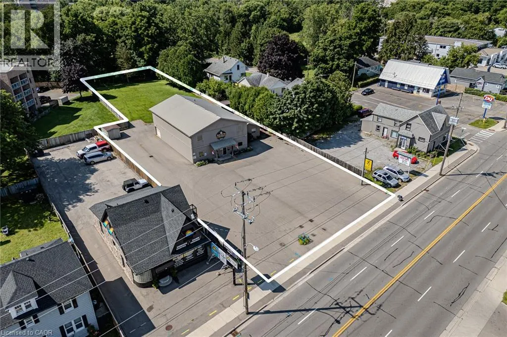 316 QUEENSWAY W