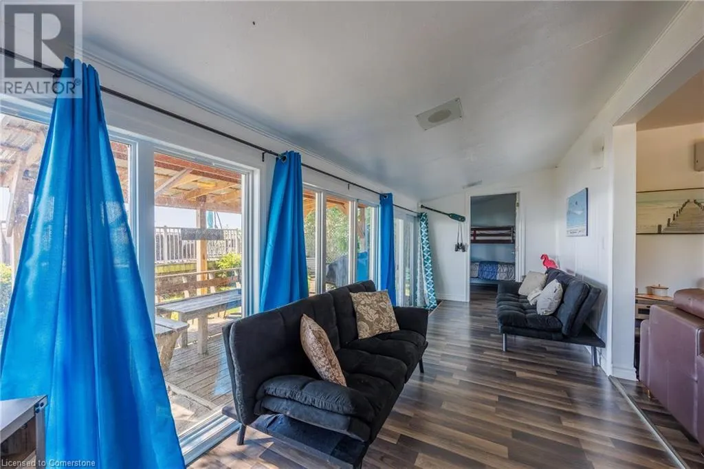 205 HASTINGS Drive