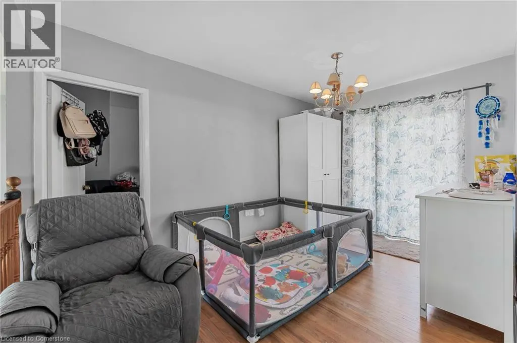 611 PINEGROVE Road