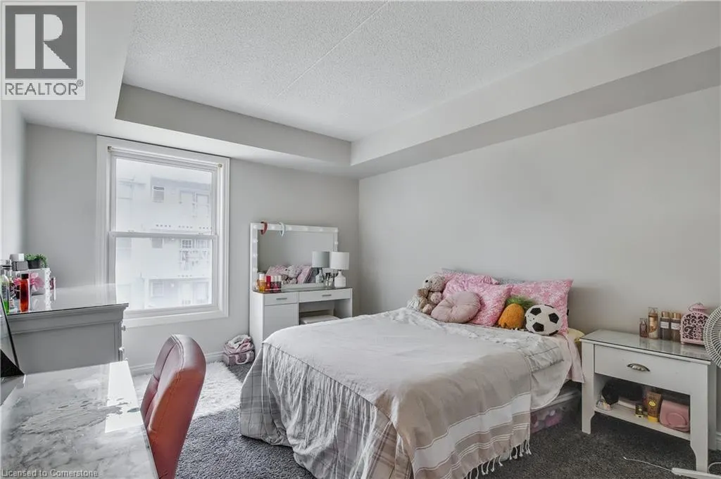 2010 CLEAVER Avenue Unit# 207, #207