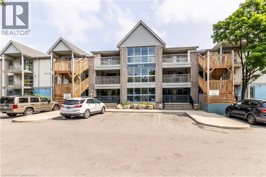 2010 CLEAVER Avenue Unit# 207, #207