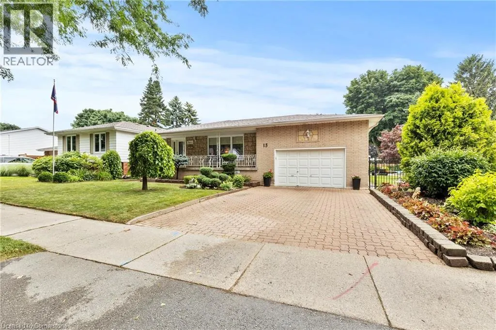 15 DEBORA Drive