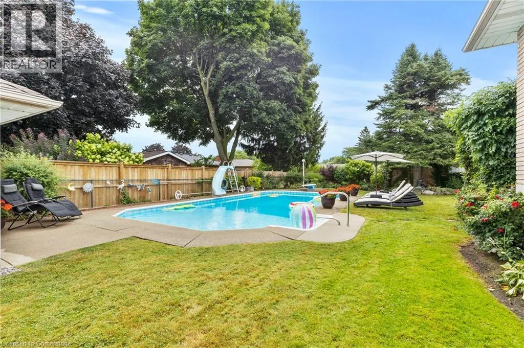 15 DEBORA Drive