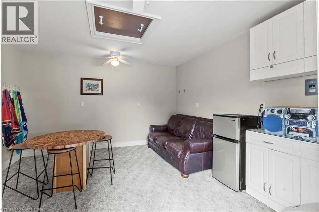 15 DEBORA Drive