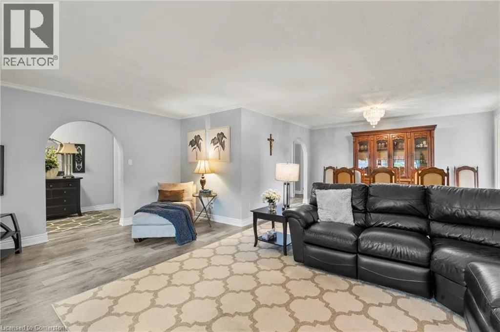 15 DEBORA Drive