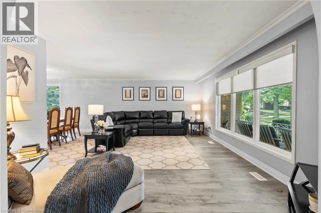 15 DEBORA Drive