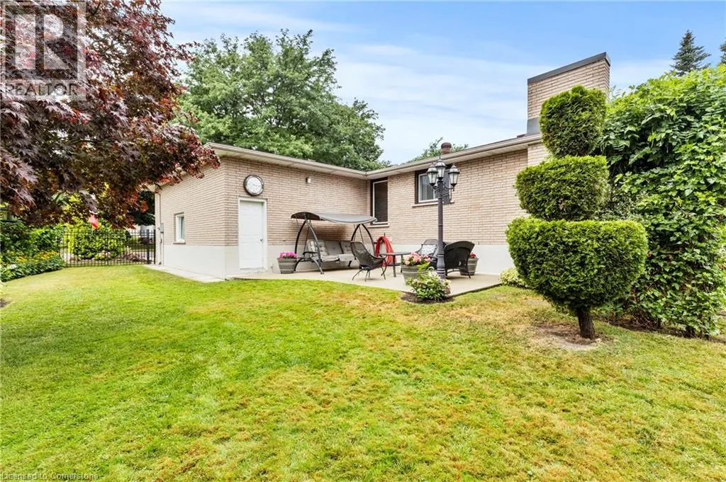 15 DEBORA Drive
