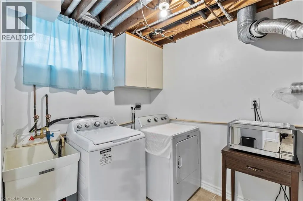 15 DEBORA Drive