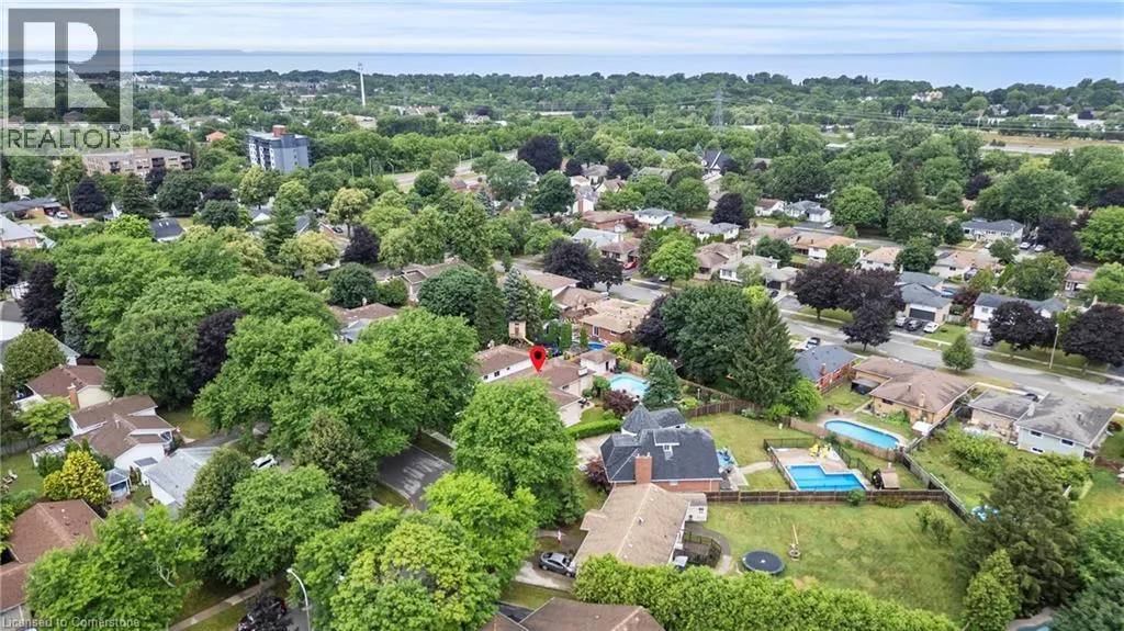 15 DEBORA Drive