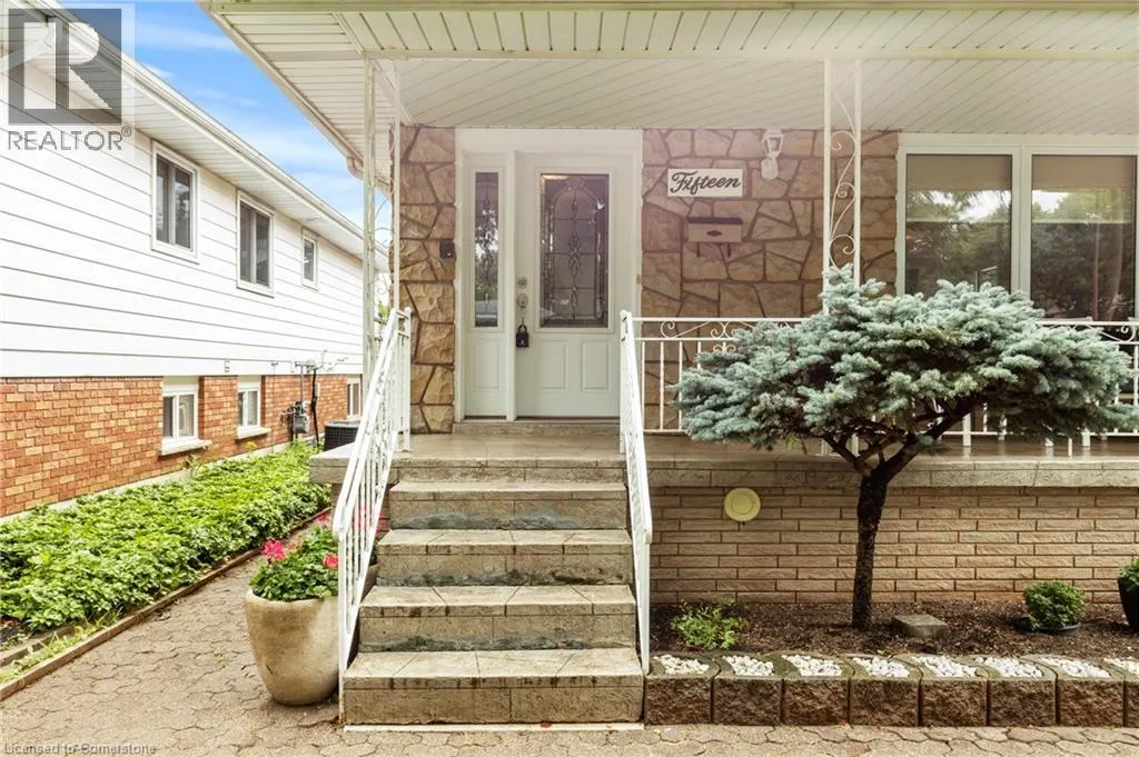 15 DEBORA Drive