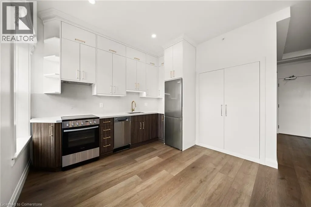 153 MAIN Street E Unit# 3, #3