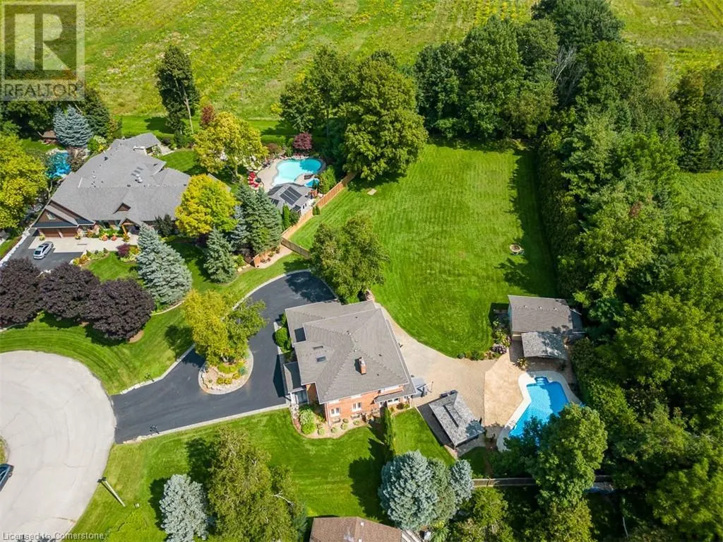 24 JOHN MARTIN Crescent