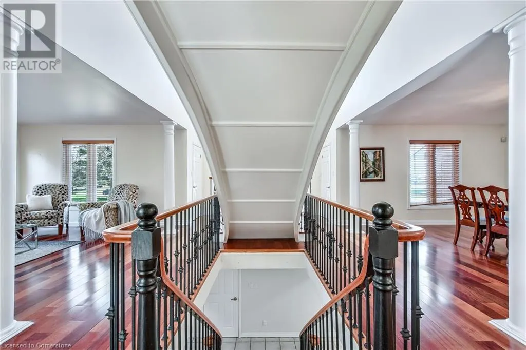 24 JOHN MARTIN Crescent