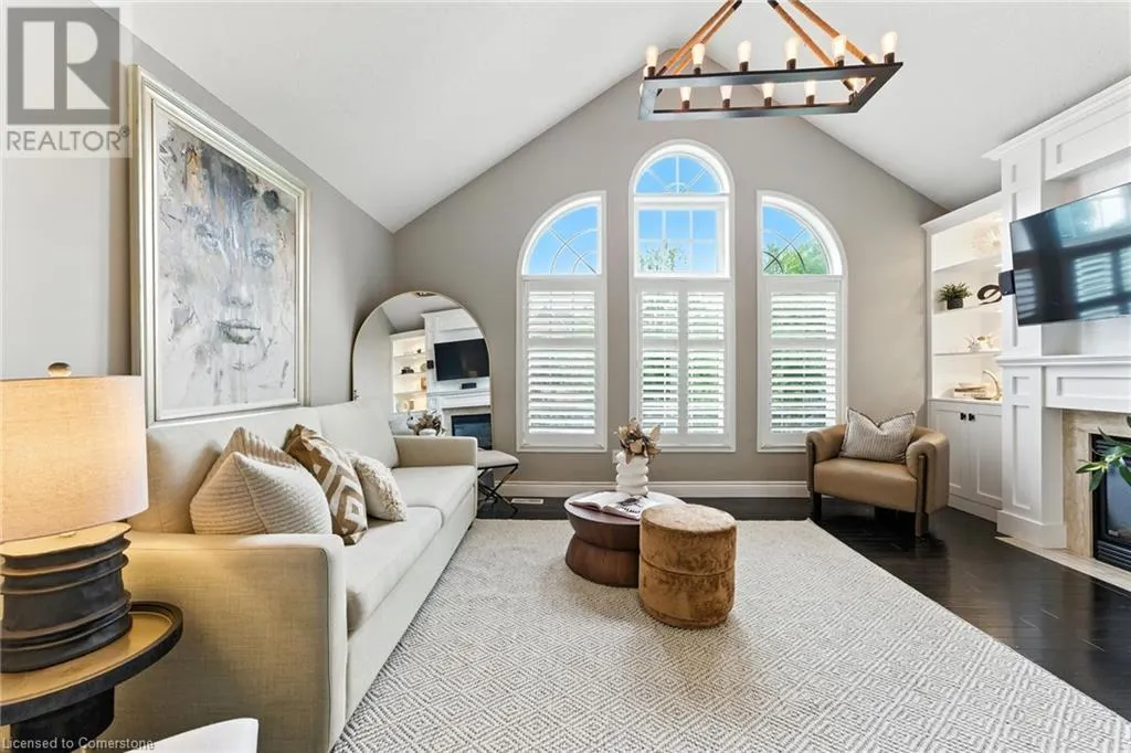 2484 WHITEHORN Drive