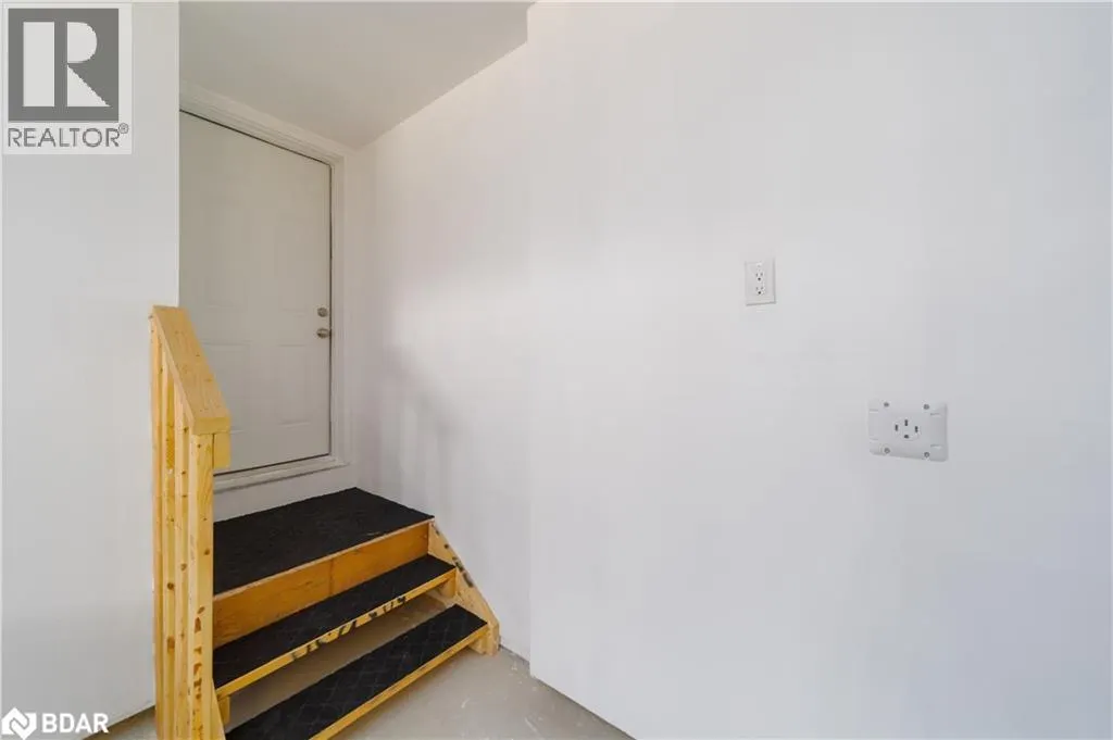 4 SHAPIRA AVE