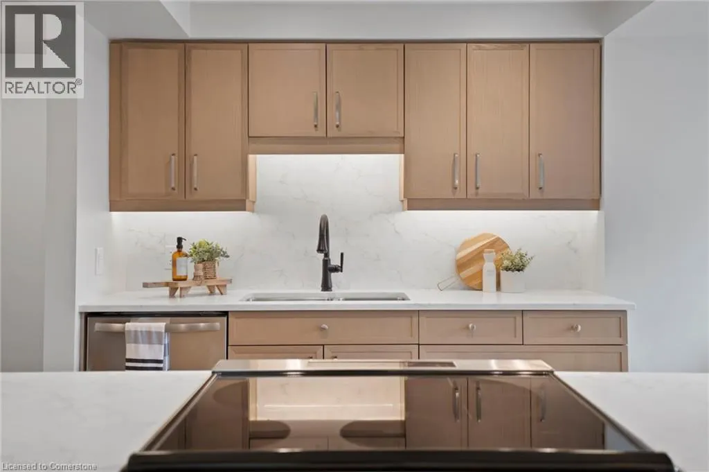 2190 LAKESHORE Road Unit# 403, #403
