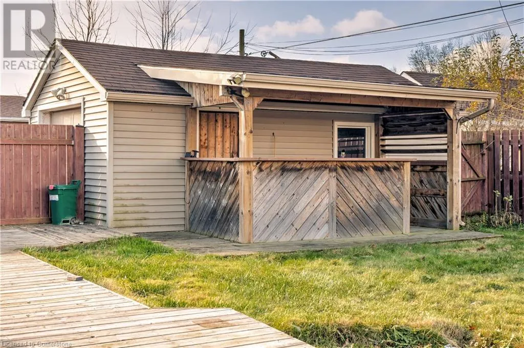 662 HARRIET Street