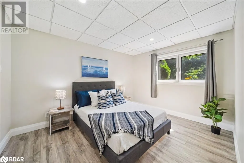 470 PARKVIEW Court