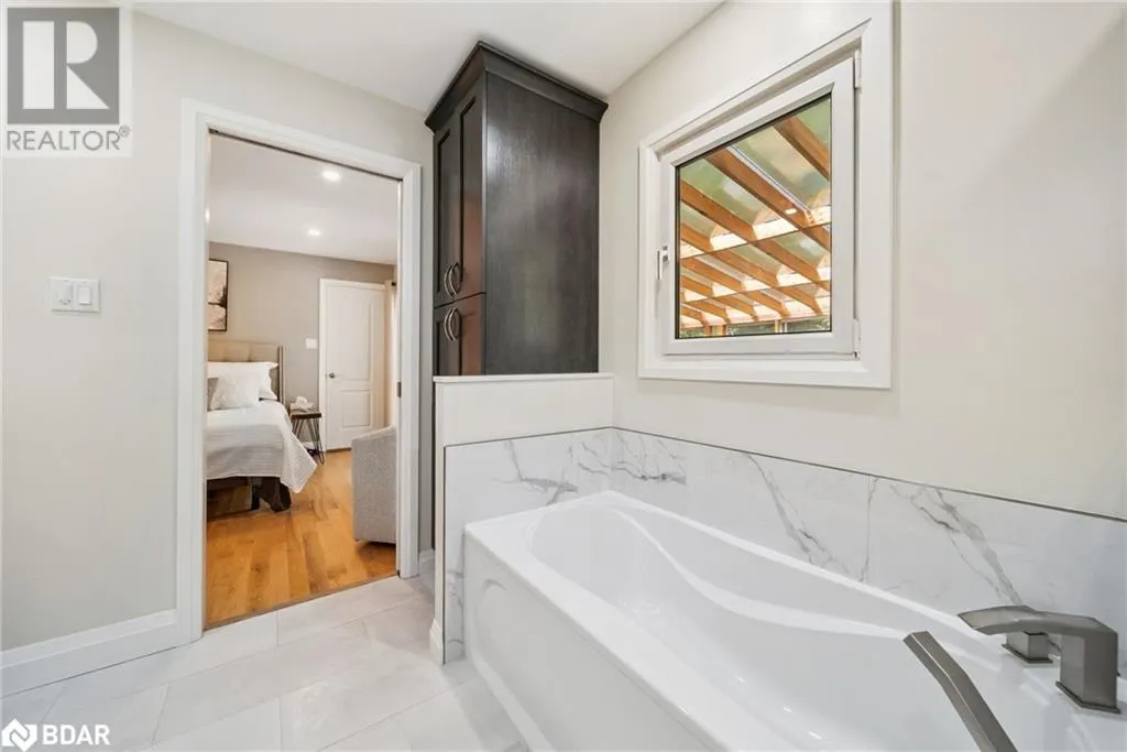 470 PARKVIEW Court