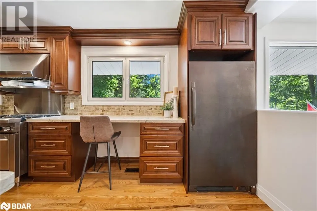 470 PARKVIEW Court