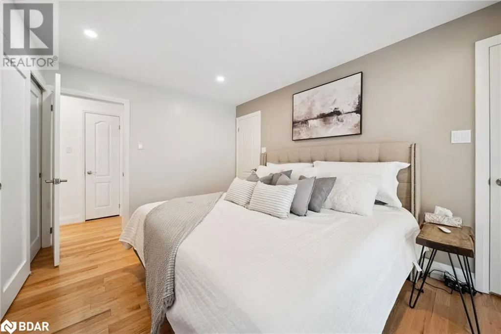 470 PARKVIEW Court